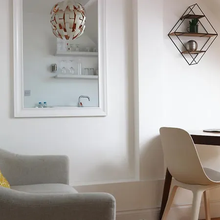 Peterborough House 3* 세인트오빈