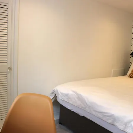 Peterborough House 게스트하우스 세인트오빈