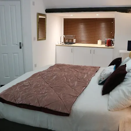 Peterborough House 게스트하우스 3*