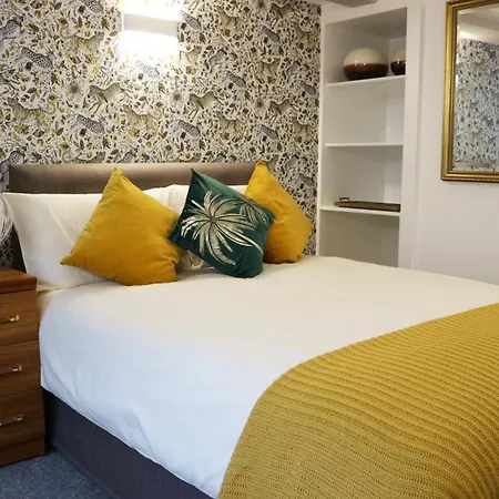 Peterborough House 게스트하우스 세인트오빈