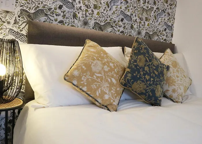 Peterborough House 3* St Aubin