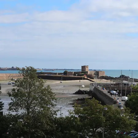 Peterborough House בית הארחה 3*