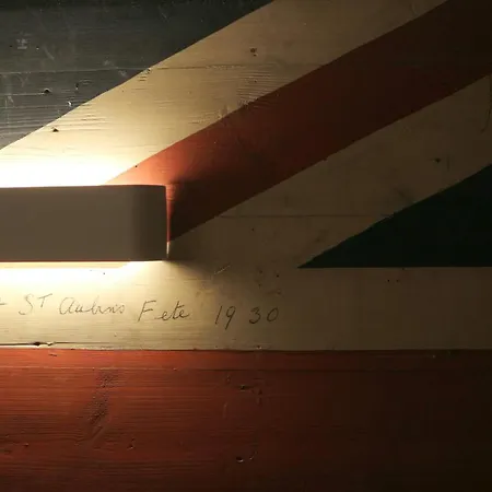 Peterborough House 3* St Aubin