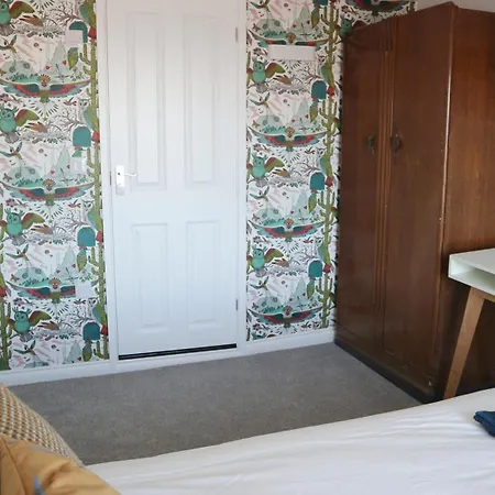 Peterborough House בית הארחה 3*