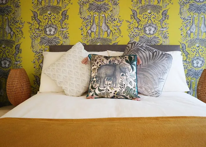 Peterborough House St Aubin