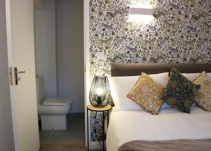 Peterborough House St Aubin