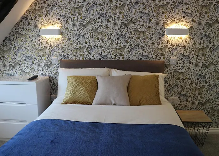 Peterborough House 3*